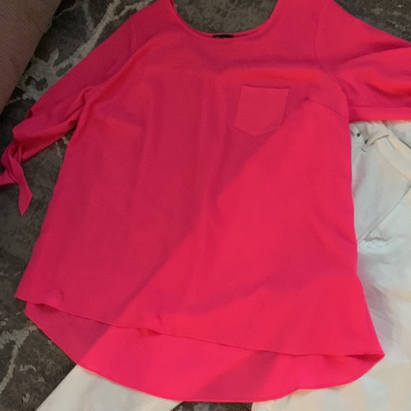 Outfit - Picture 2 of 5